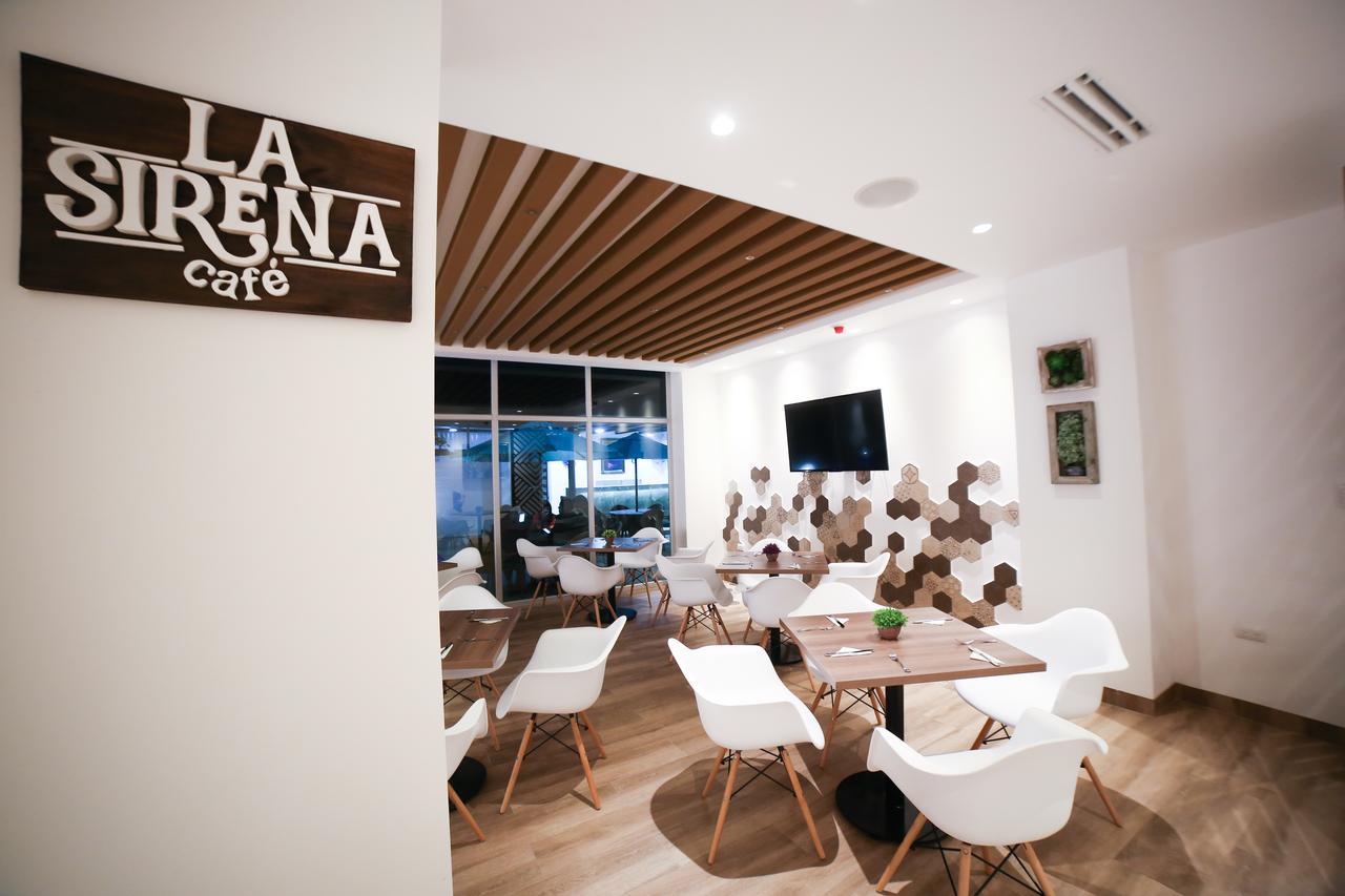Aquamarina Hotel Manta Exterior photo